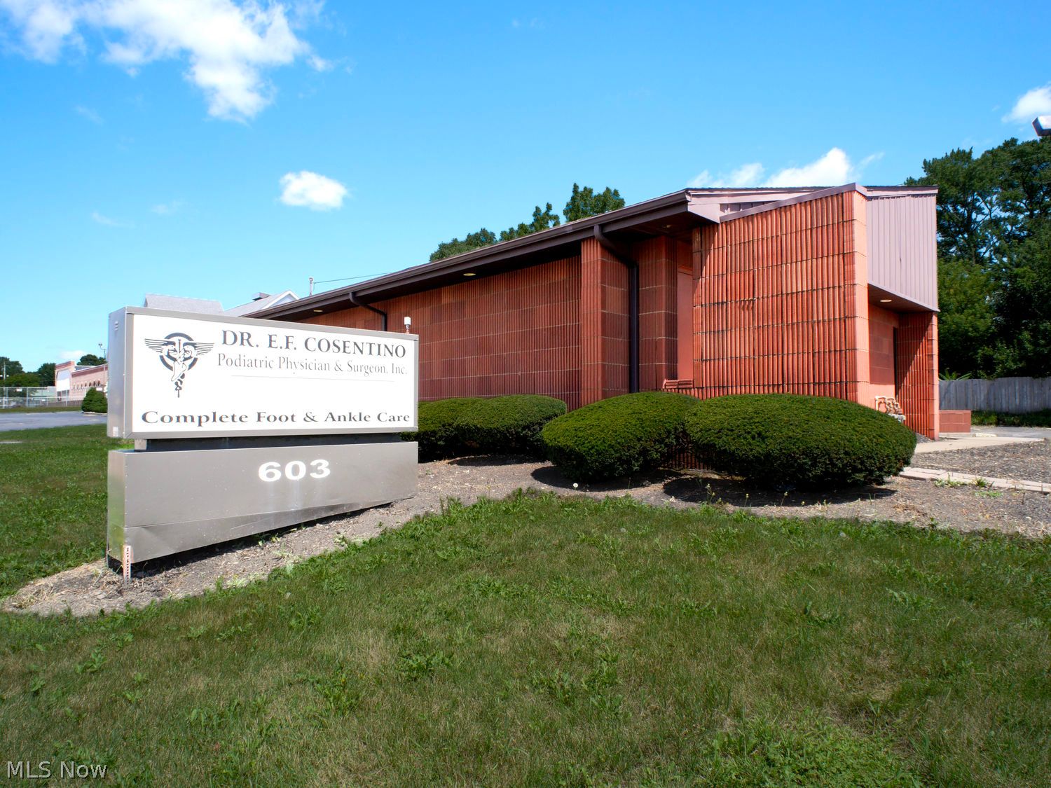 603 N State Street Girard OH 44420