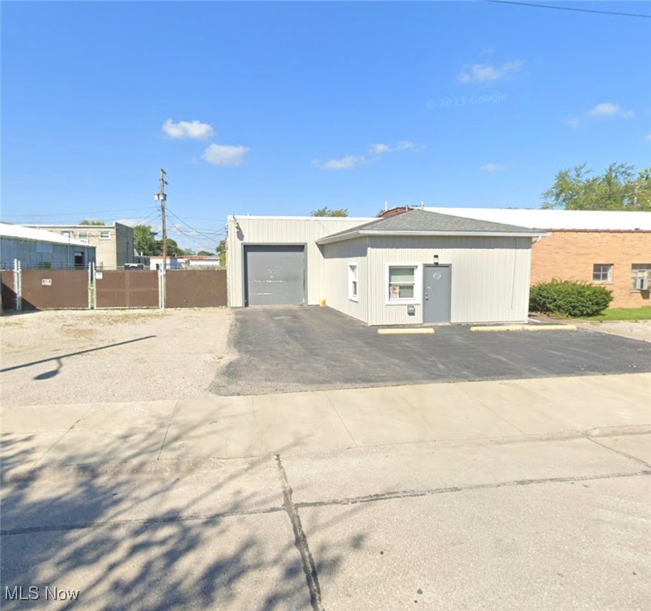 157 Kenwood Street Elyria OH 44035