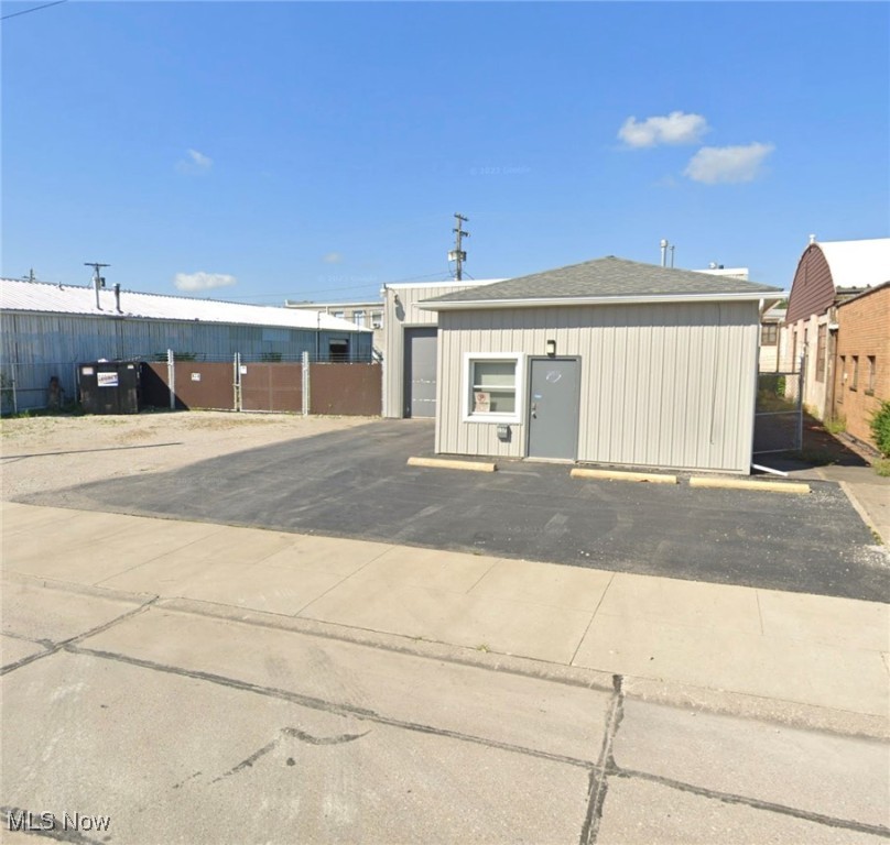157 Kenwood Street Elyria OH 44035