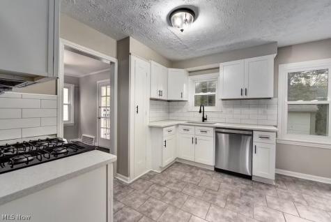 3589 Cedarbrook Road Cleveland Heights OH 44118