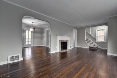 3589 Cedarbrook Road Cleveland Heights OH 44118