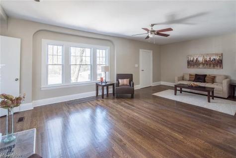 3589 Cedarbrook Road Cleveland Heights OH 44118