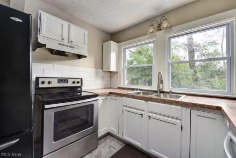 3589 Cedarbrook Road Cleveland Heights OH 44118