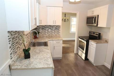 3589 Cedarbrook Road Cleveland Heights OH 44118