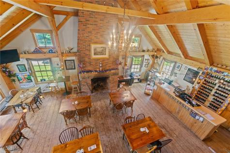 2576 Davis Peck Road Cortland OH 44410