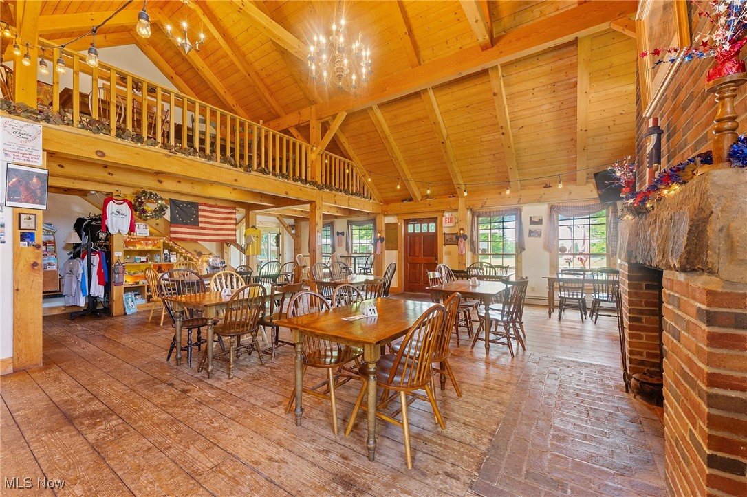 2576 Davis Peck Road Cortland OH 44410