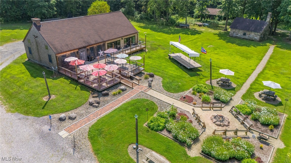 2576 Davis Peck Road Cortland OH 44410