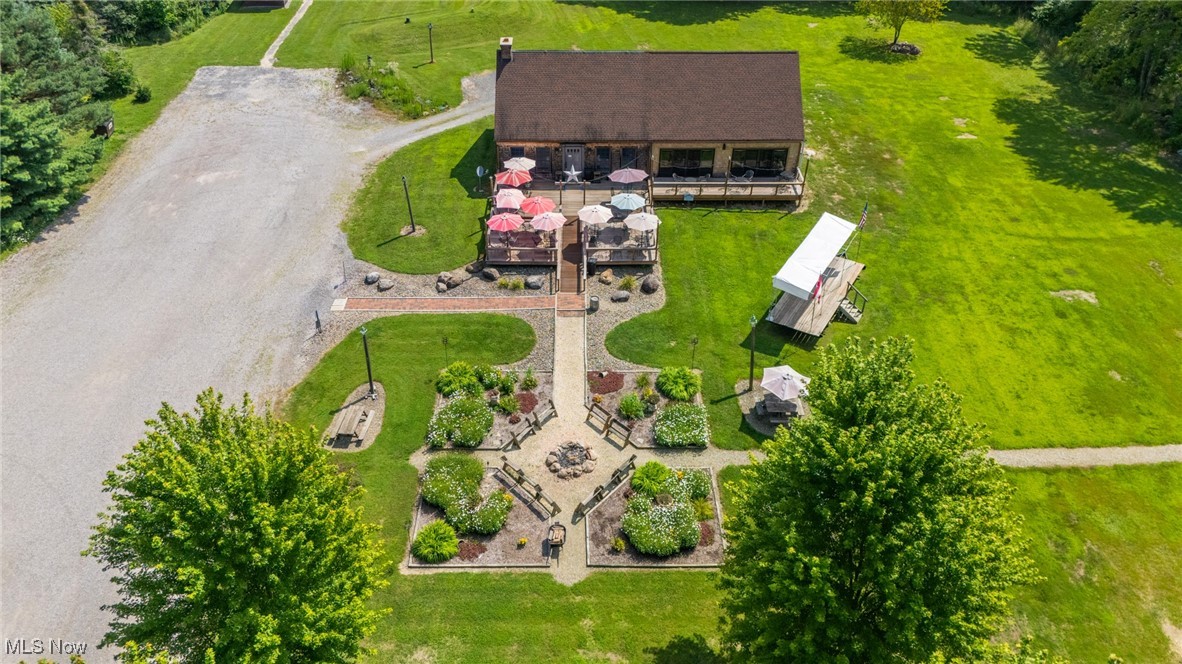 2576 Davis Peck Road Cortland OH 44410