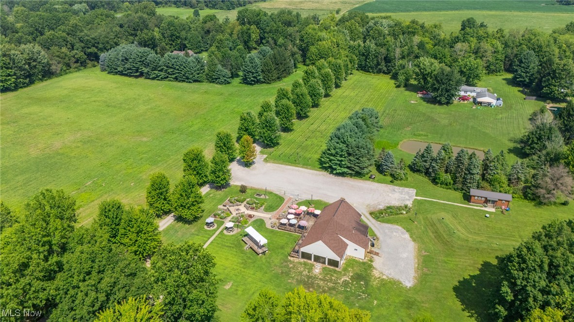 2576 Davis Peck Road Cortland OH 44410