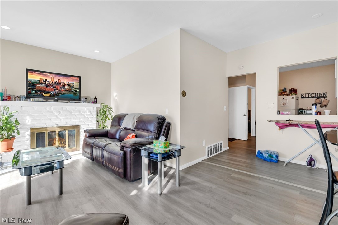 7511 Jeffries Avenue Garfield Heights OH 44105