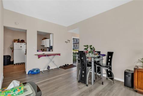 7511 Jeffries Avenue Garfield Heights OH 44105