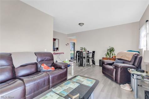 7511 Jeffries Avenue Garfield Heights OH 44105