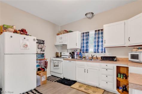 7511 Jeffries Avenue Garfield Heights OH 44105