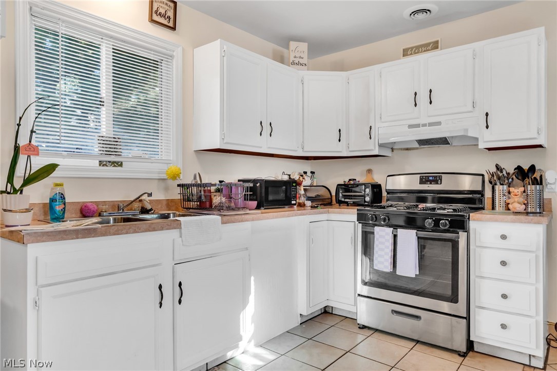7511 Jeffries Avenue Garfield Heights OH 44105