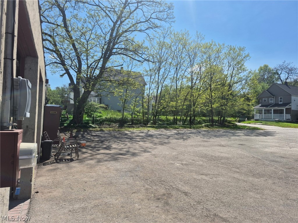 7511 Jeffries Avenue Garfield Heights OH 44105