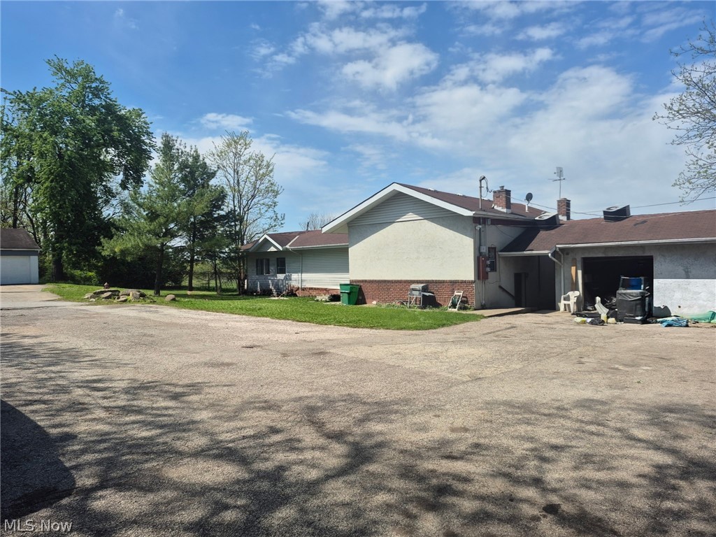 7511 Jeffries Avenue Garfield Heights OH 44105