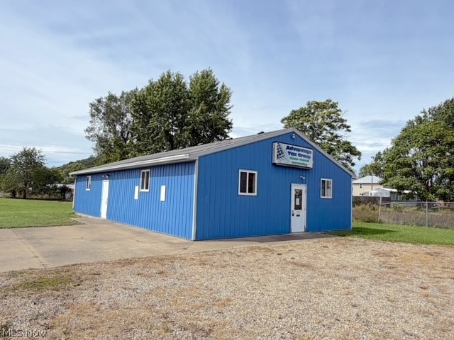 306 S Bridge Street Newcomerstown OH 43832