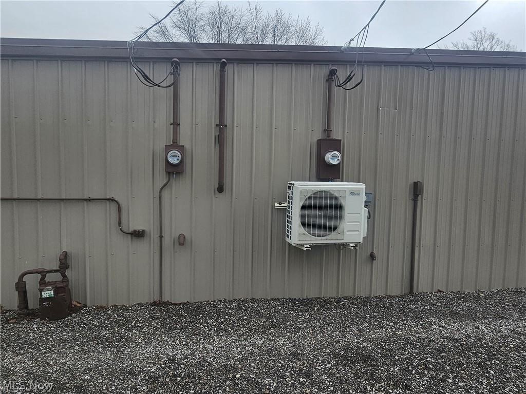 318 Orange Street Conneaut OH 44030
