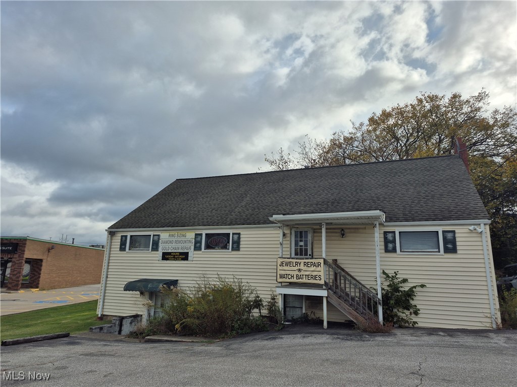8461 Pearl Road Strongsville OH 44136