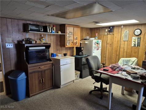 8461 Pearl Road Strongsville OH 44136