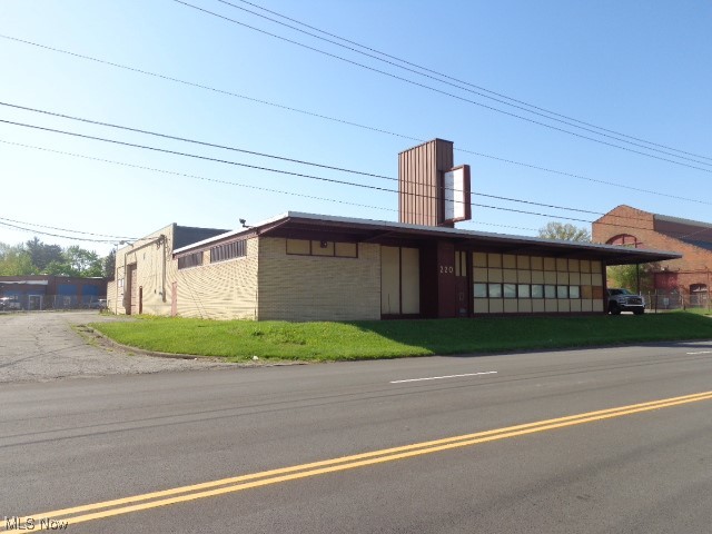 220 Oberlin Road Elyria OH 44035