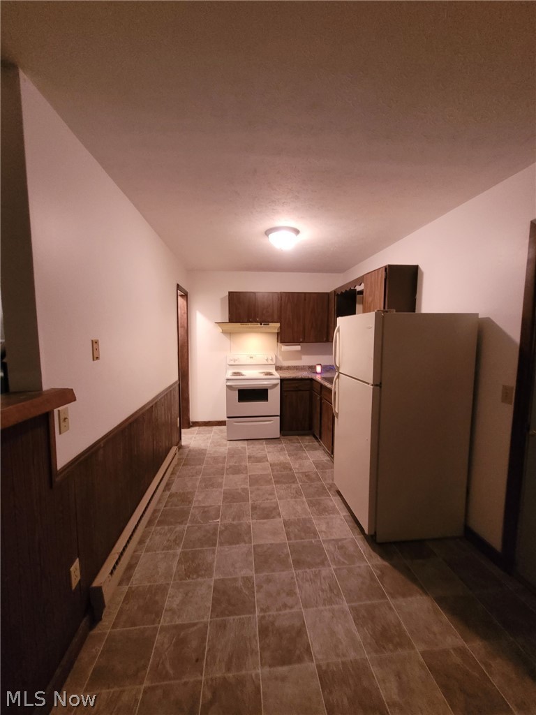 120 N Main Street Creston OH 44217