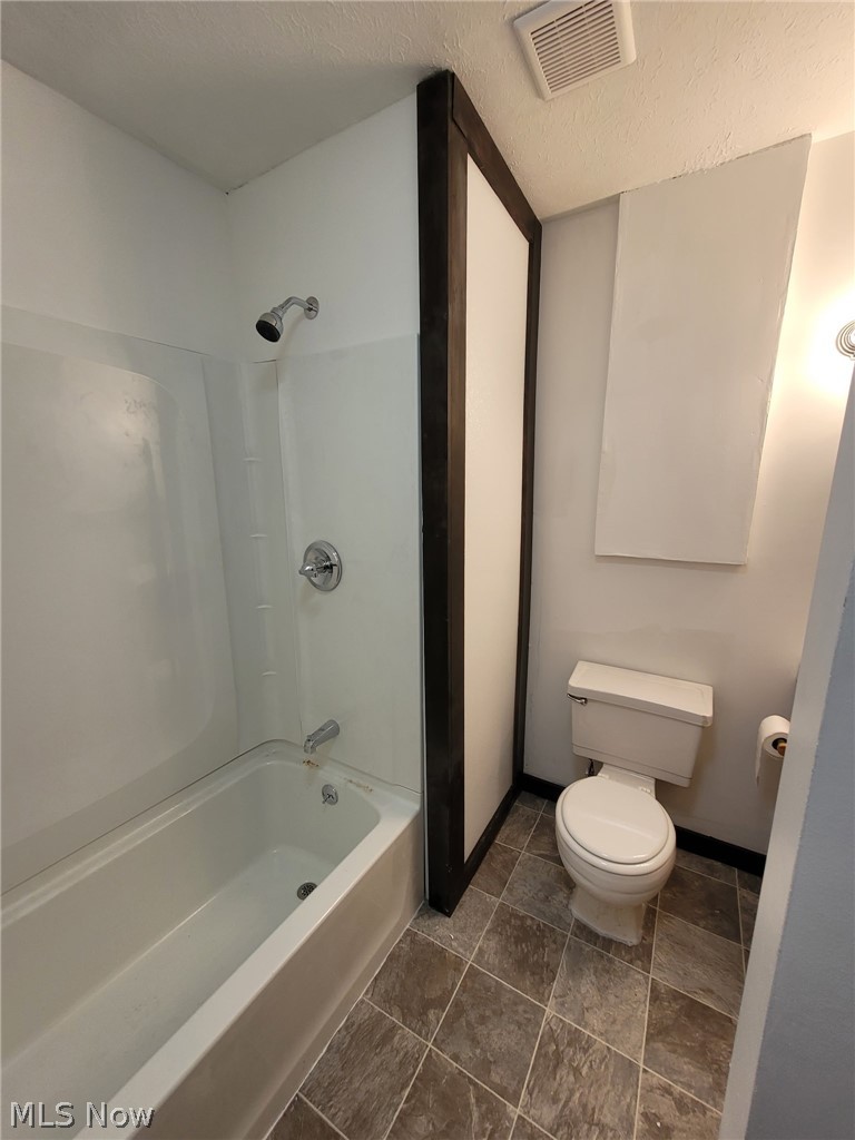 120 N Main Street Creston OH 44217