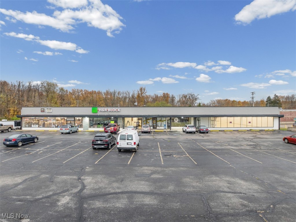 6704-6720 N Ridge Road Madison OH 44057