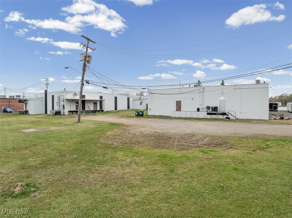 6704-6720 N Ridge Road Madison OH 44057