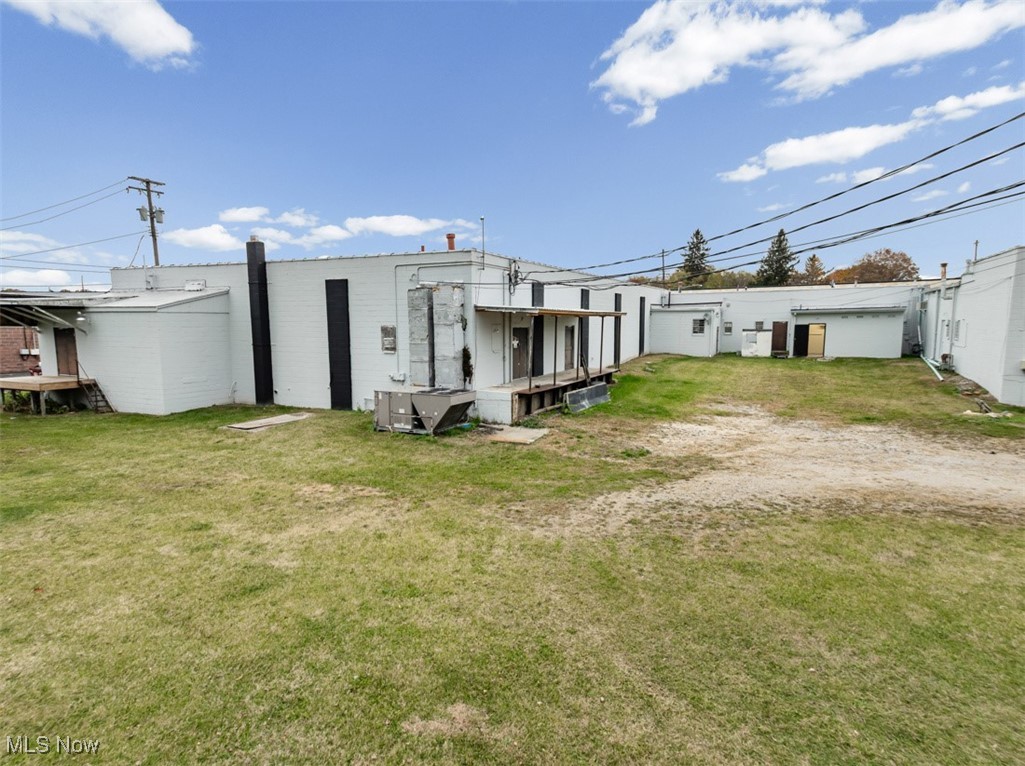 6704-6720 N Ridge Road Madison OH 44057