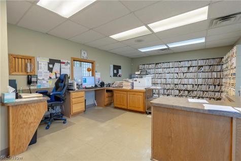 2662 Columbus Road NE Canton OH 44705