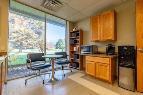 2662 Columbus Road NE Canton OH 44705