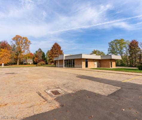 2662 Columbus Road NE Canton OH 44705