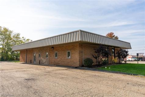 2662 Columbus Road NE Canton OH 44705