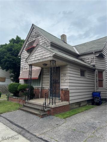 5337 Dolloff Road Cleveland OH 44127