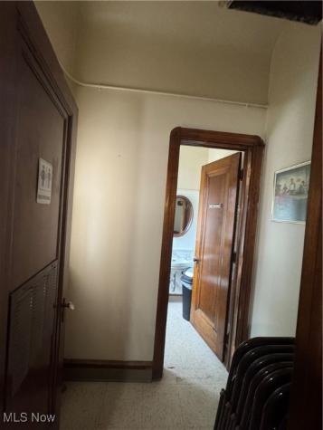 5337 Dolloff Road Cleveland OH 44127