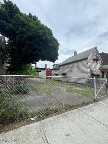 5337 Dolloff Road Cleveland OH 44127