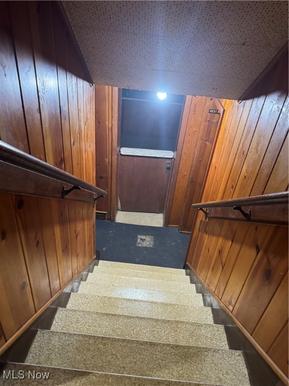 5337 Dolloff Road Cleveland OH 44127