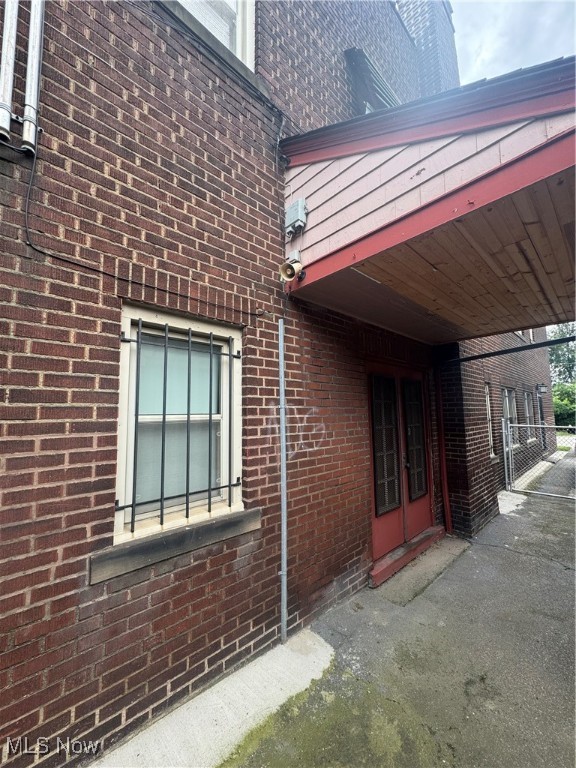 5337 Dolloff Road Cleveland OH 44127