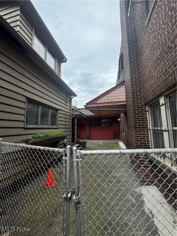 5337 Dolloff Road Cleveland OH 44127