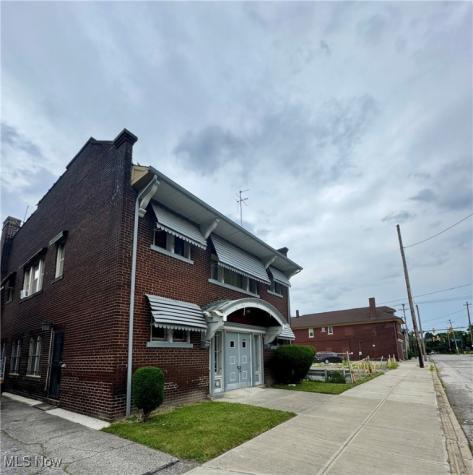 5337 Dolloff Road Cleveland OH 44127