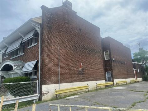 5337 Dolloff Road Cleveland OH 44127