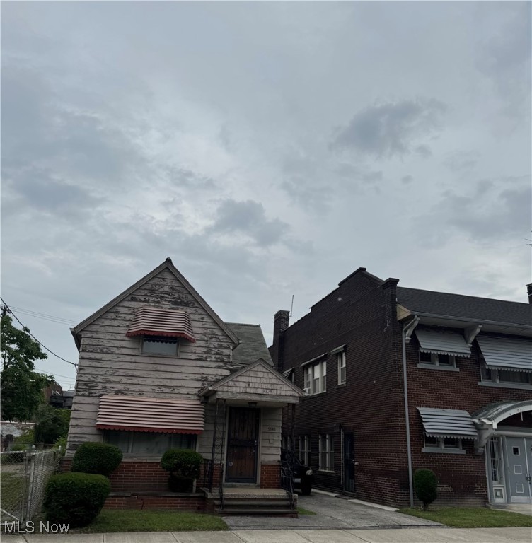 5337 Dolloff Road Cleveland OH 44127