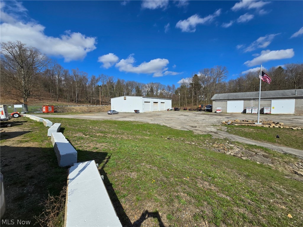 14533 E Liverpool Road East Liverpool OH 43920