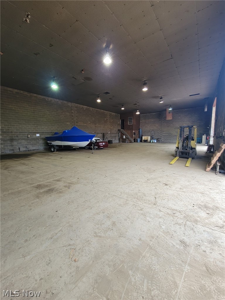 14533 E Liverpool Road East Liverpool OH 43920