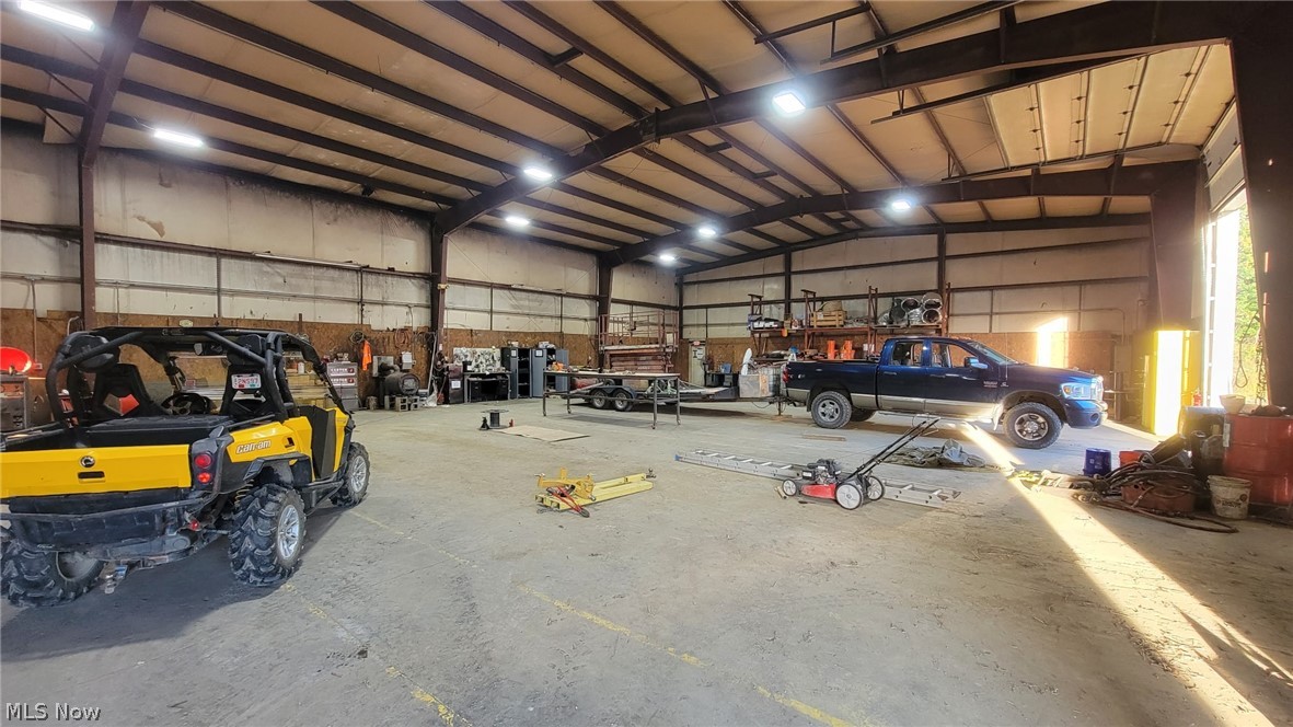 14533 E Liverpool Road East Liverpool OH 43920