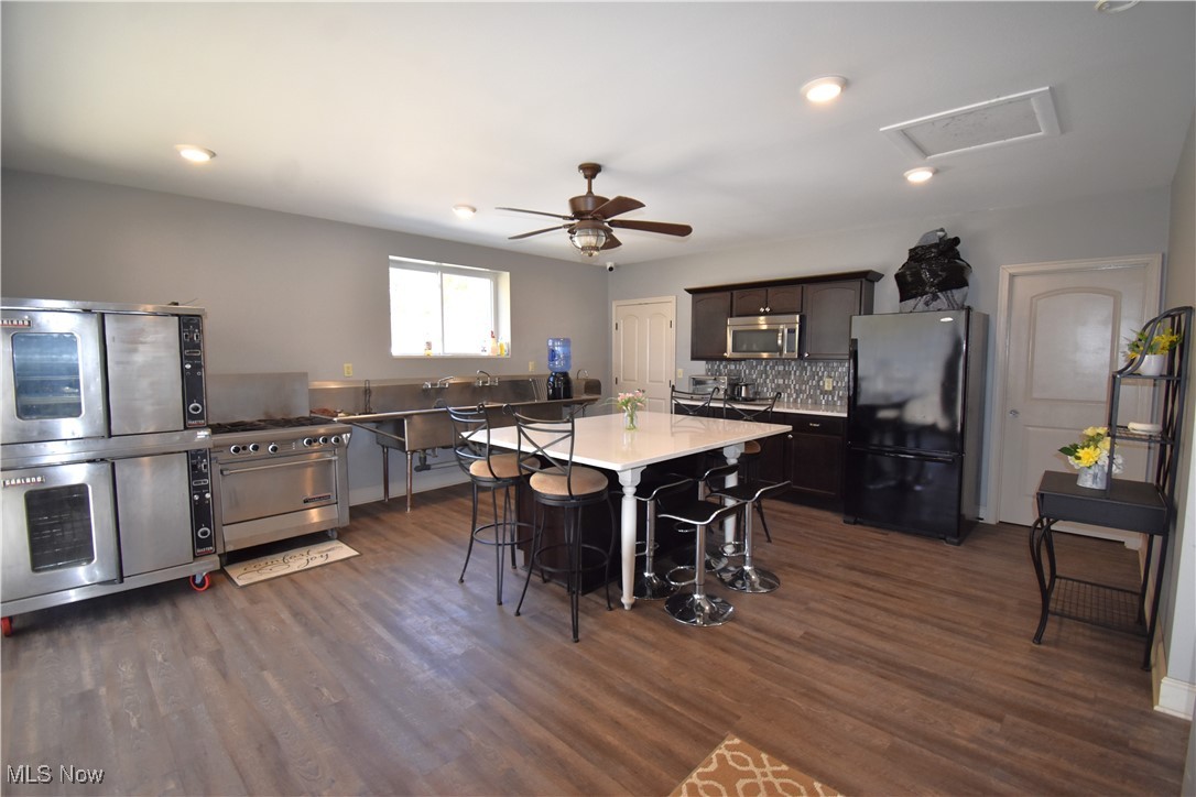 5987 Youngstown Hubbard Road Hubbard OH 44425