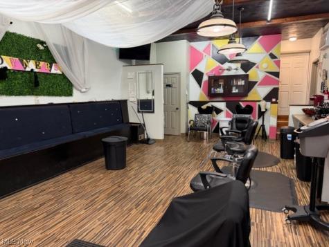 4491-4493 Pearl Road Cleveland OH 44109