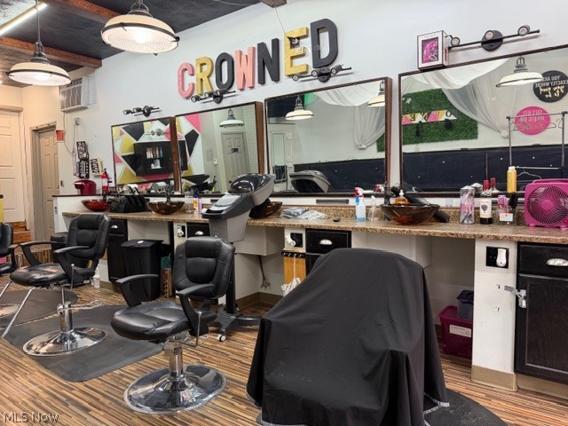 4491-4493 Pearl Road Cleveland OH 44109