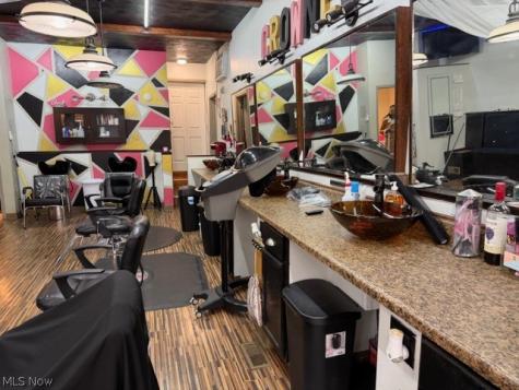 4491-4493 Pearl Road Cleveland OH 44109